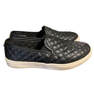Steve Madden-Slip ons